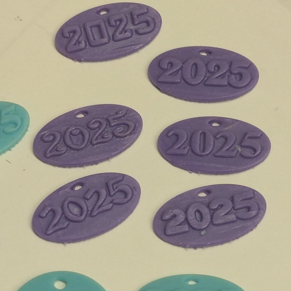 CONGRATULATION 2025 keychains - Picture 7 of 10